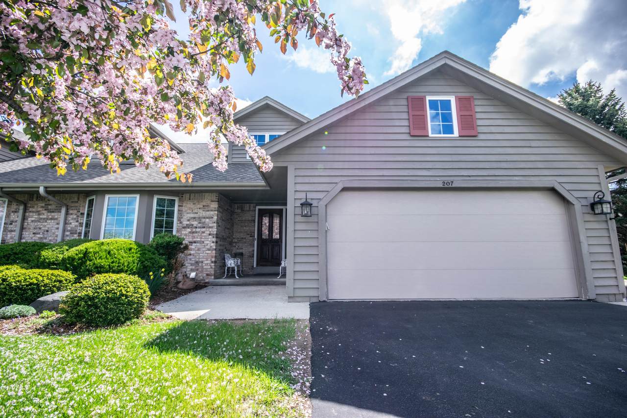 207 Deer Ridge Dr - Photo 1