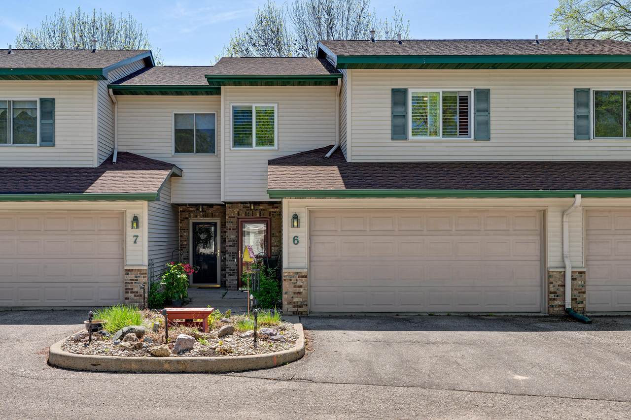 1204 Lakeview Dr - Photo 1