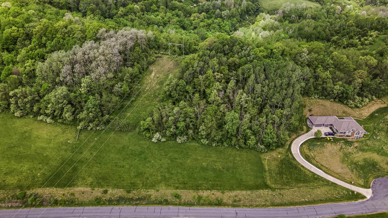 26 Stone Hill Rd - Photo 1