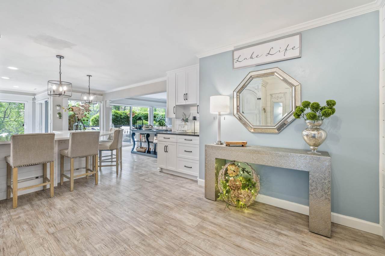 18 Abbey Villa Cir - Photo 1