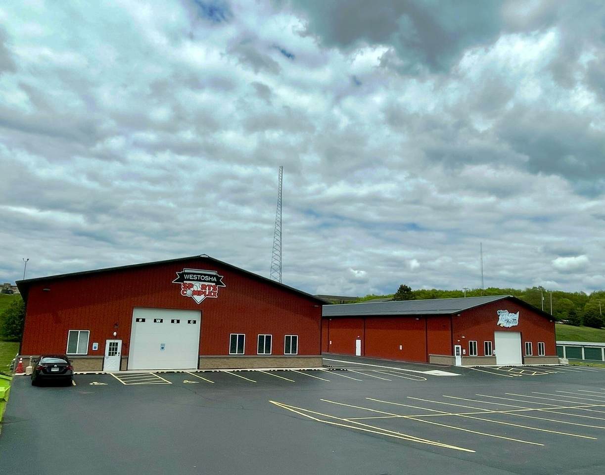 1215 Pryor St - Photo 1