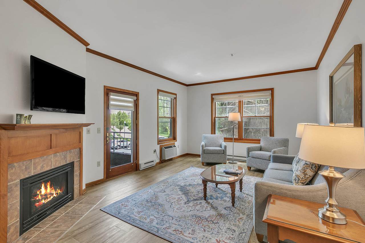 101 Osthoff Ave - Photo 1