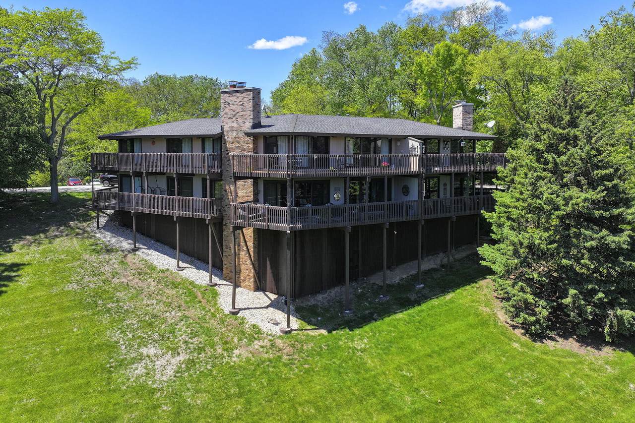940 Alpine Dr - Photo 1