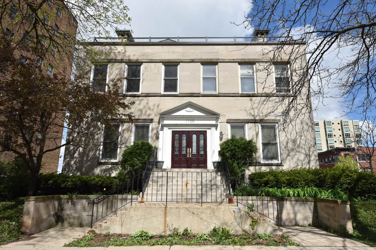 1749 Prospect Ave - Photo 1