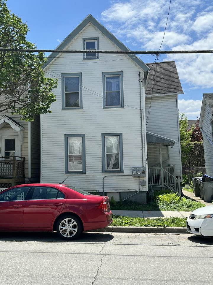 1139 Kane Pl - Photo 1