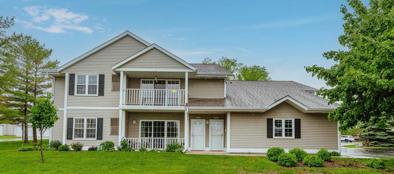 1787 White Pine Ct - Photo 1