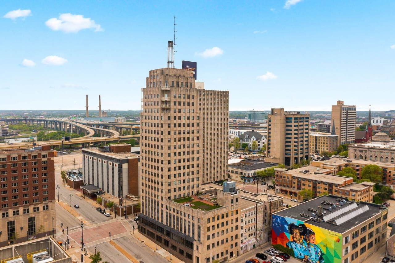 606 Wisconsin Ave - Photo 1