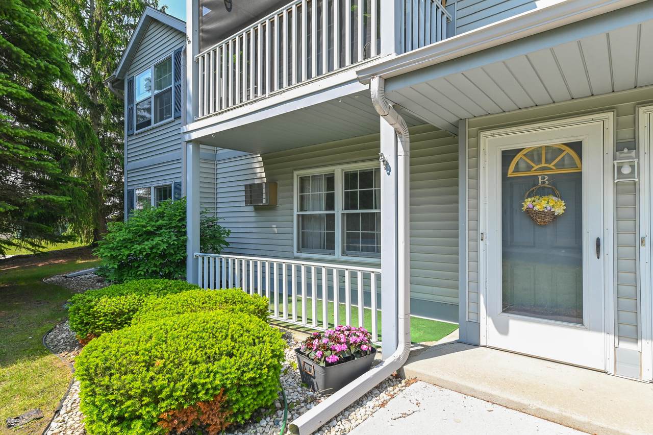 724 Worthington Ct - Photo 1