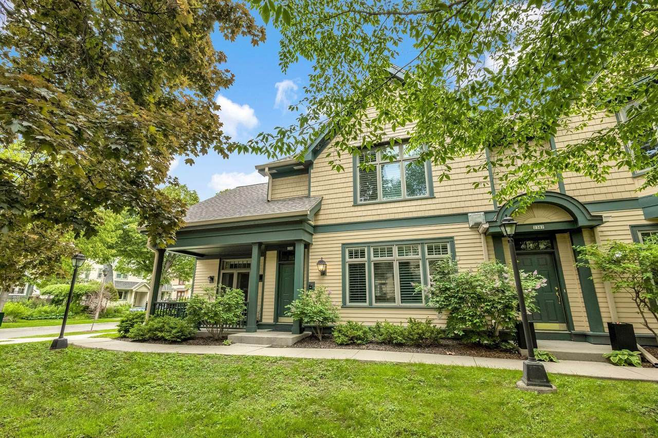 2309 Stratford Ct - Photo 1