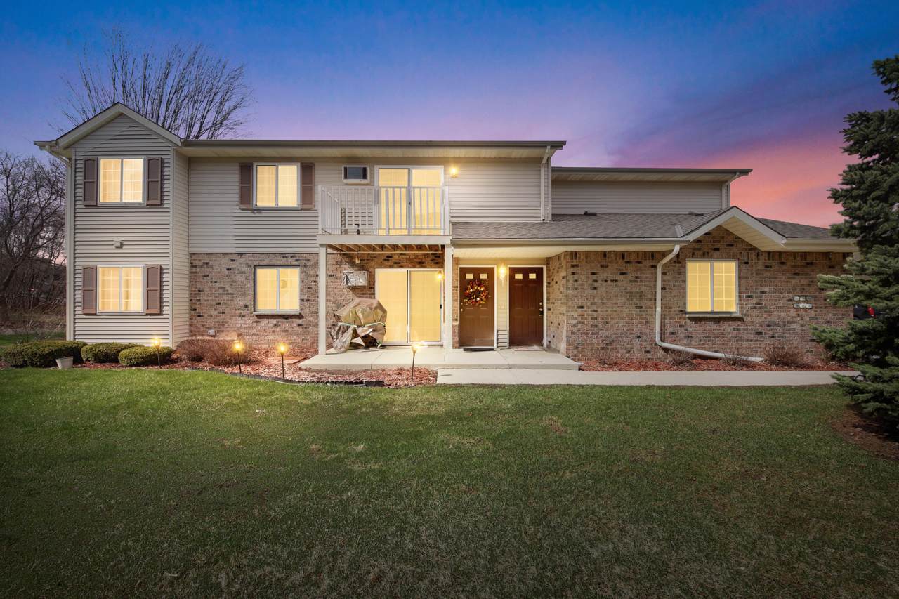 2020 Meadow Ct - Photo 1