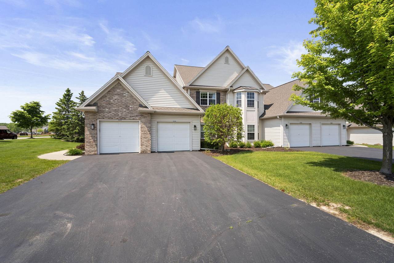 1820 Stoney Ln - Photo 1