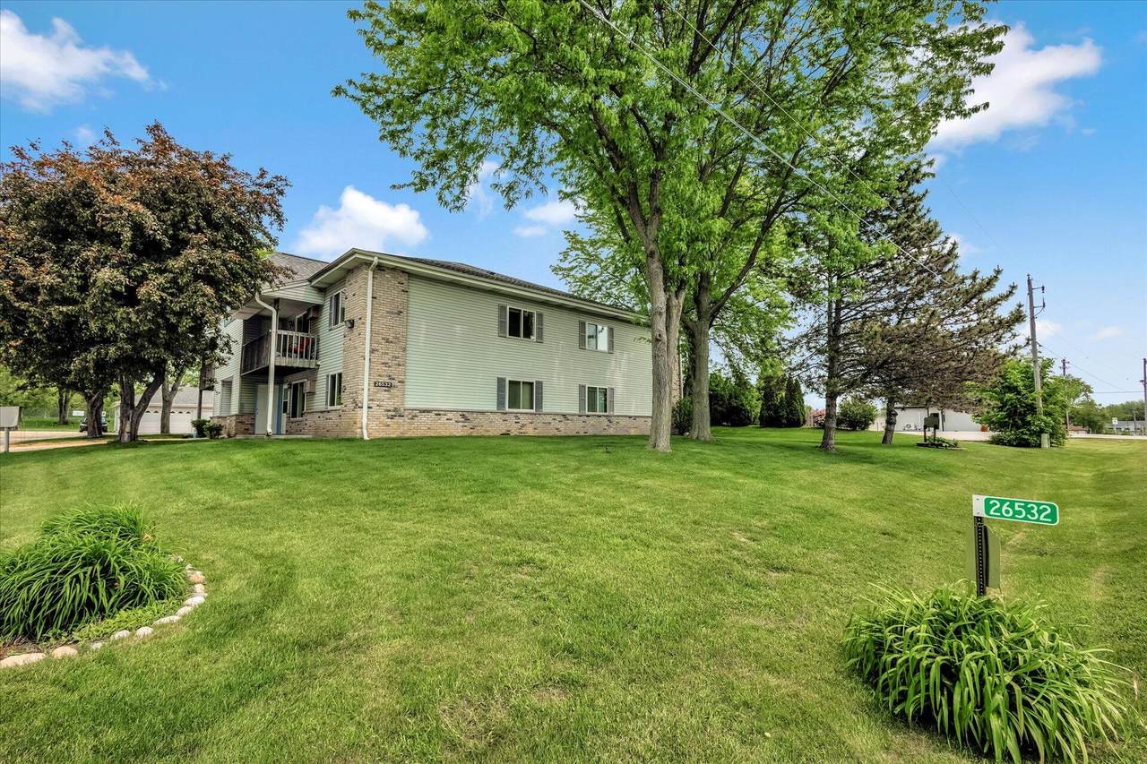 26532 Lilac Ln - Photo 1