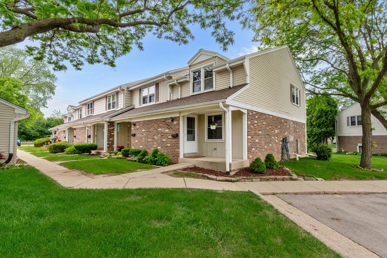 6262 College Ave - Photo 1