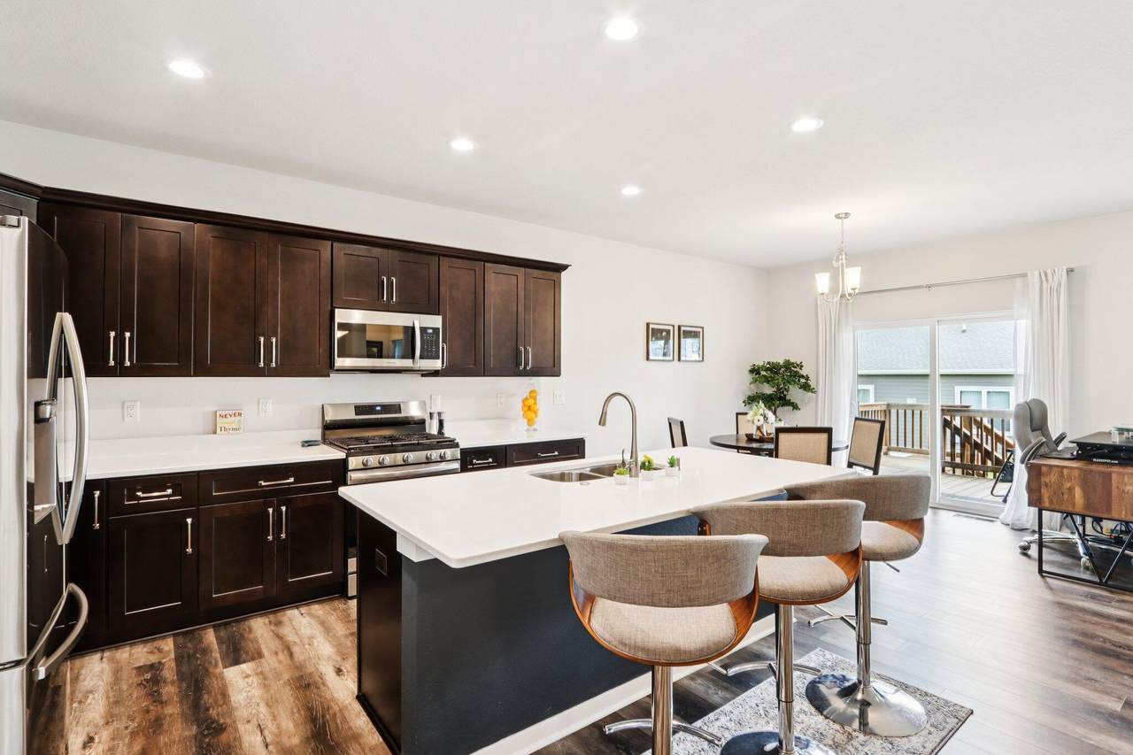 7917 Park Circle Way - Photo 1