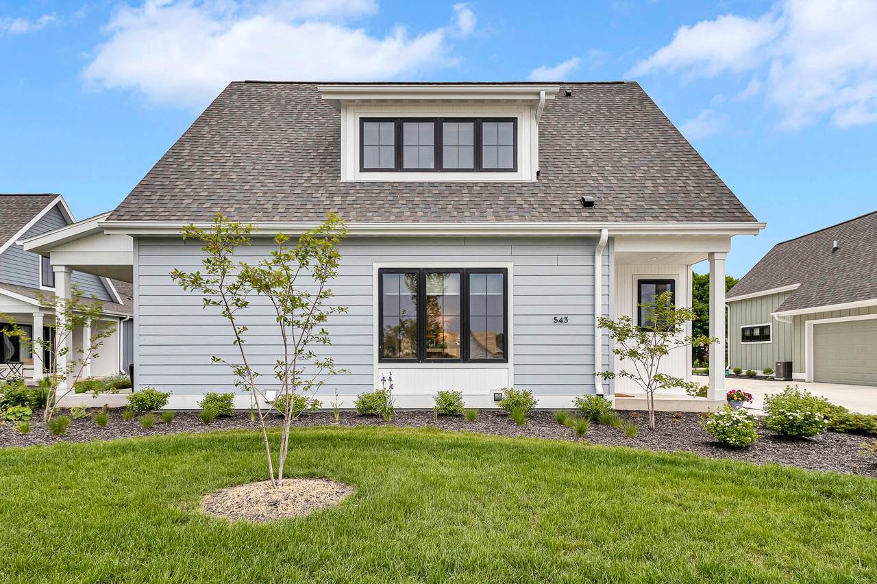 543 Meadow Cir - Photo 1