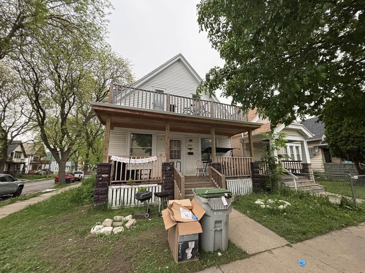 2432 Concordia Ave - Photo 1