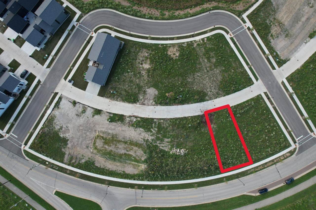 9463 Lake Vista Pkwy - Photo 1