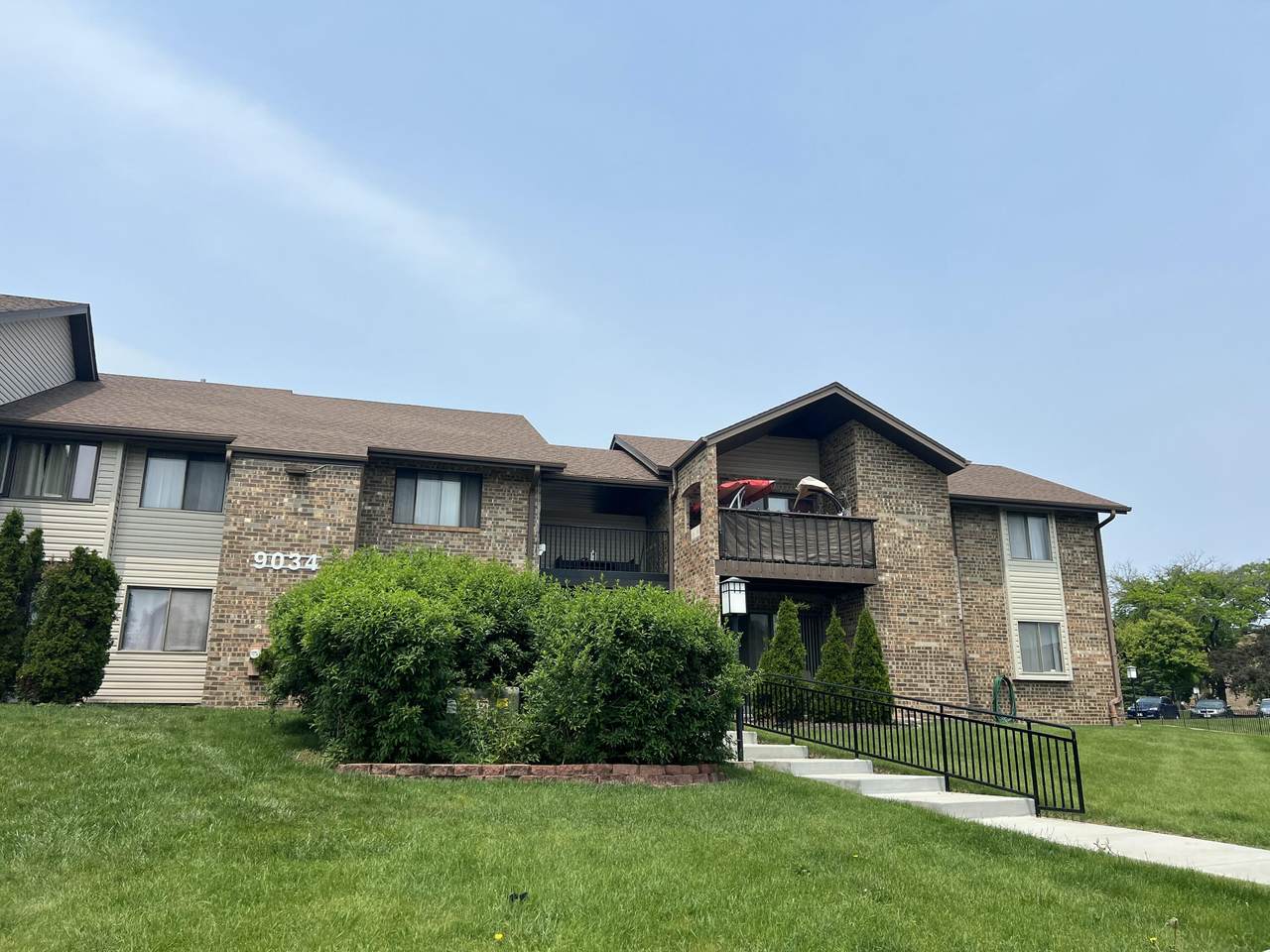 9034 Lisbon Ave - Photo 1