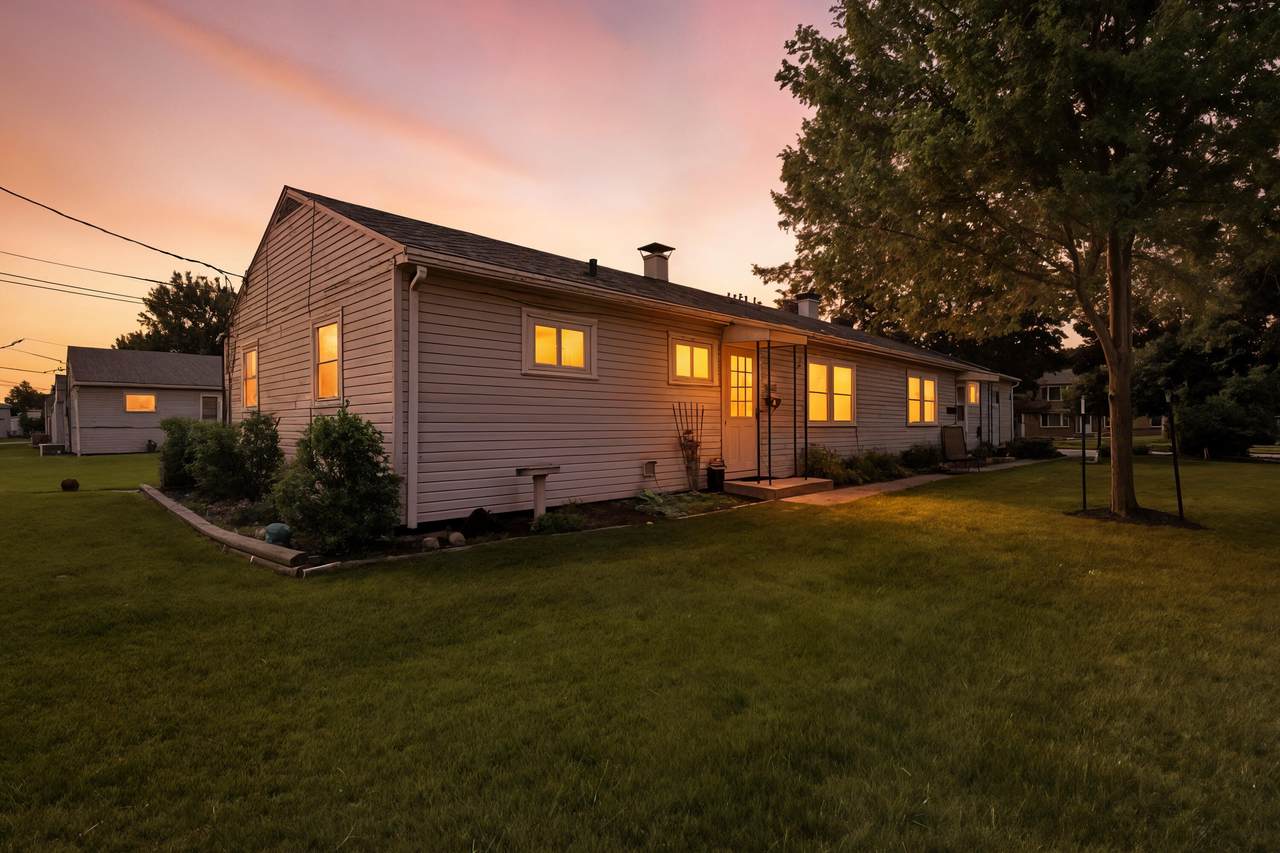 2318 Howard Ave - Photo 1