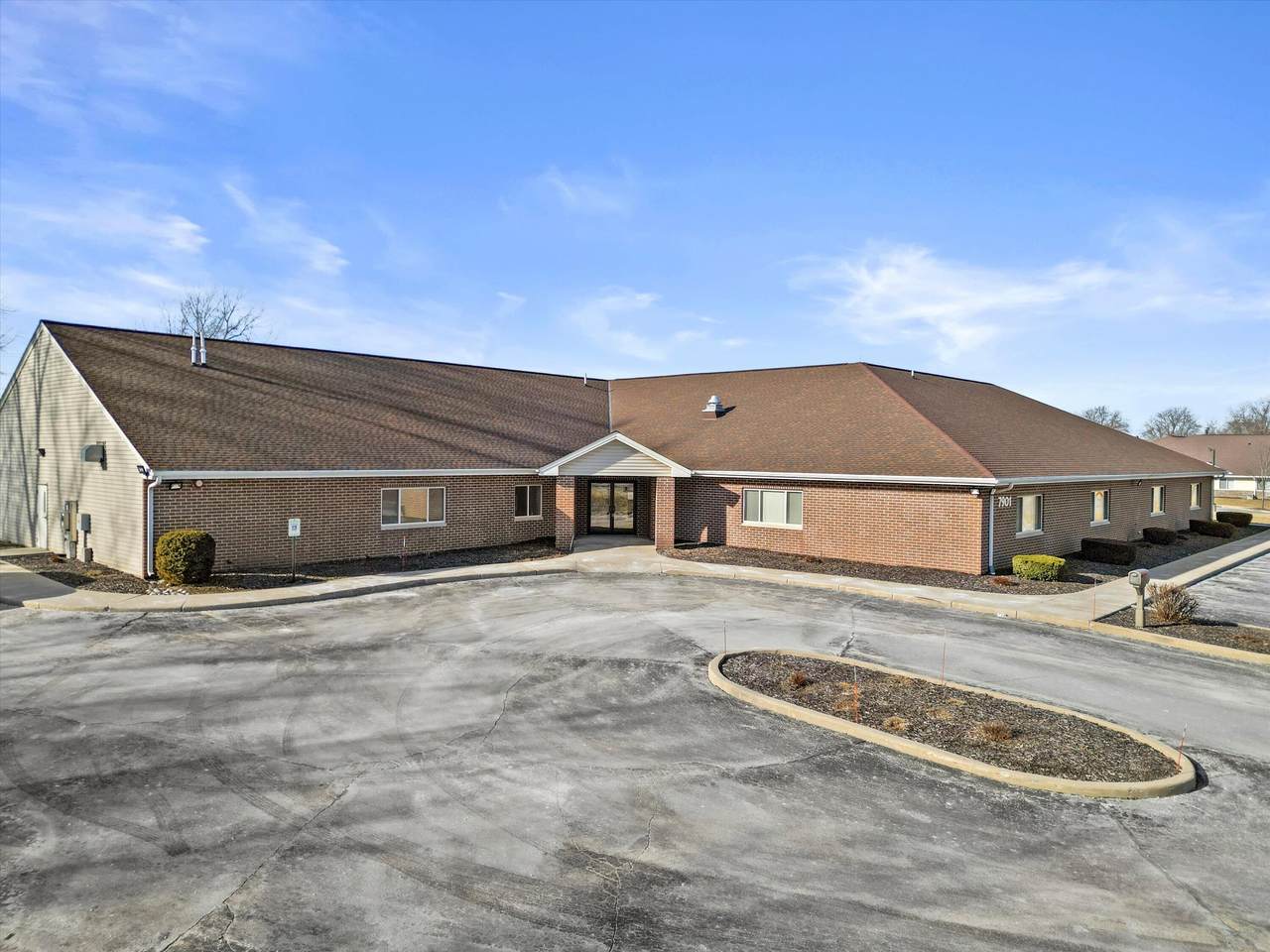 7901 66th St - Photo 1