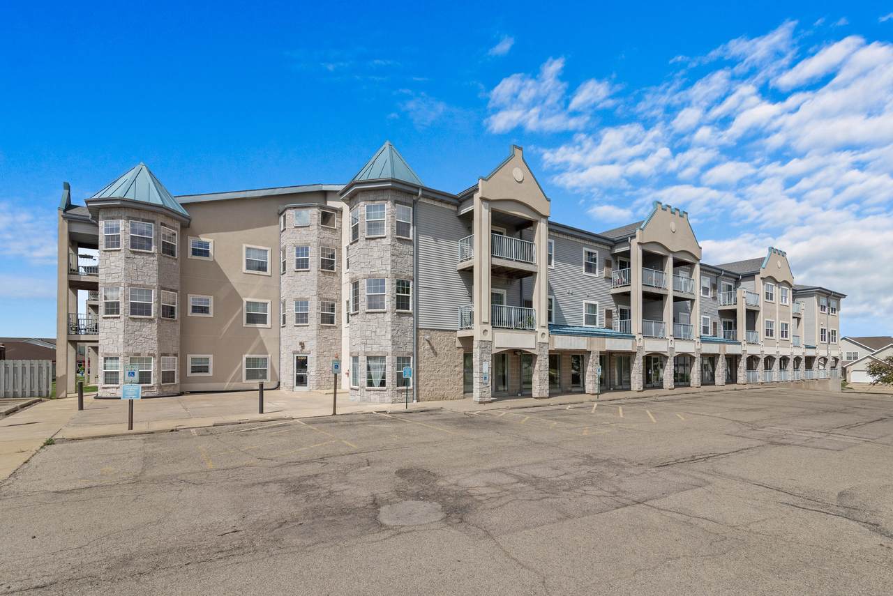 2320 Jackson St - Photo 1