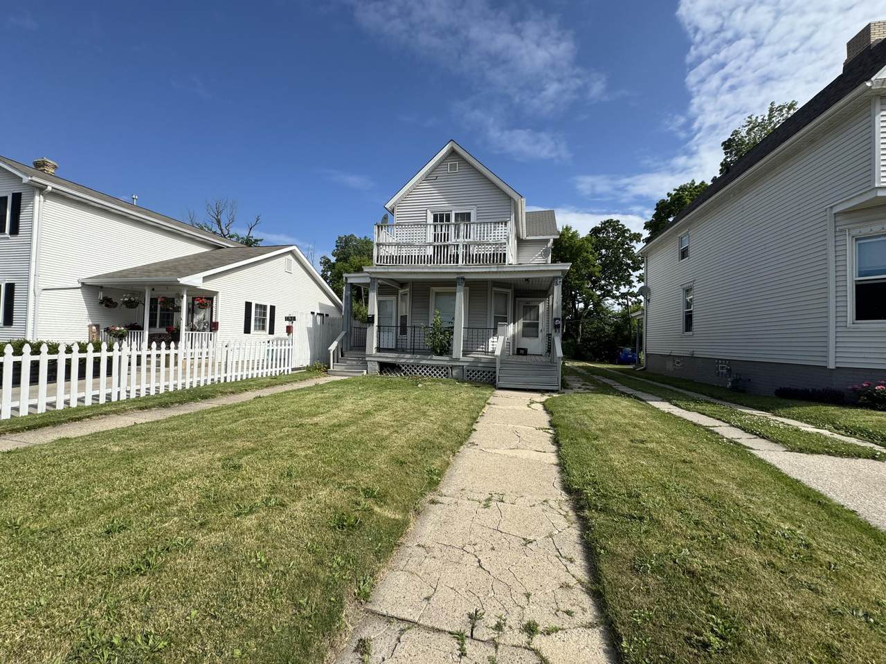 1634 Washington Ave - Photo 1