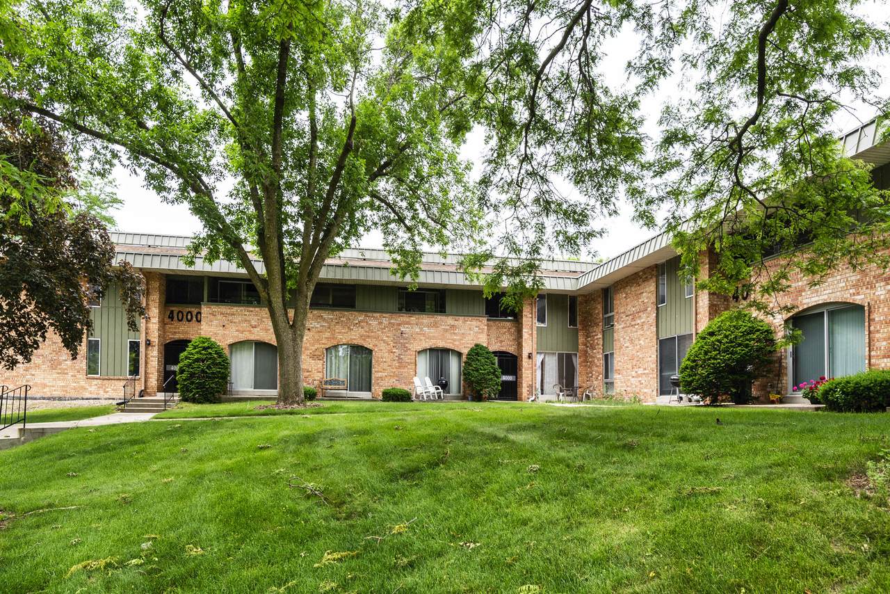 4000 Rivers Edge Cir - Photo 1