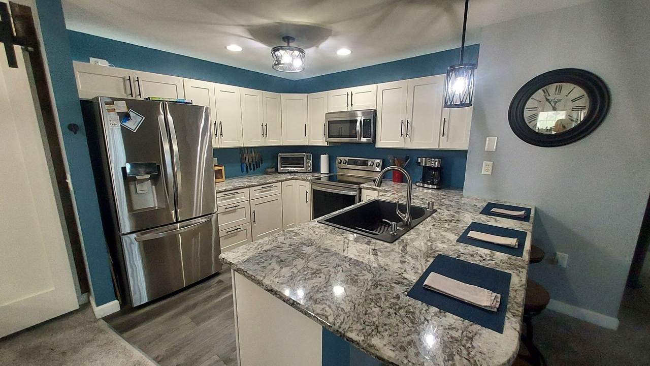 2672 Hidden Dr - Photo 1