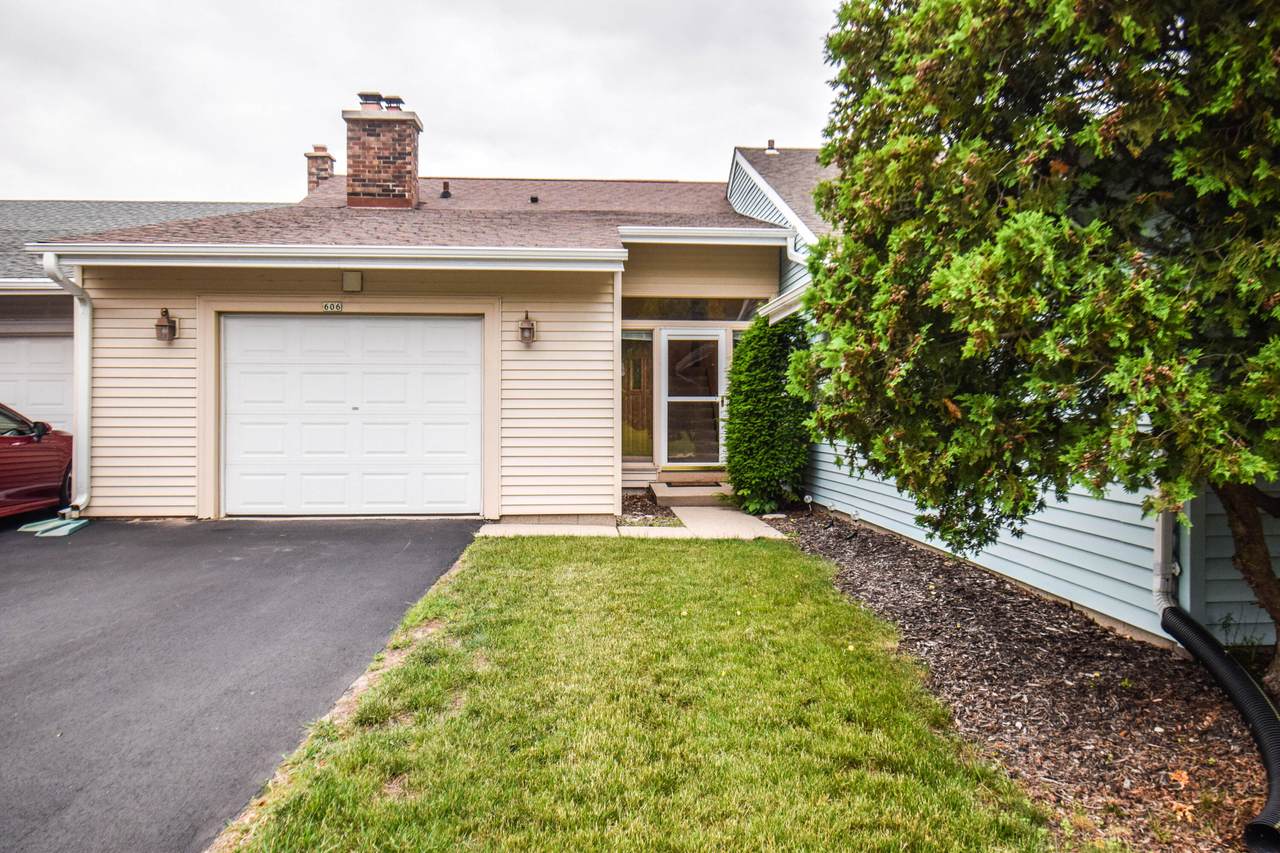 606 Westridge Dr - Photo 1