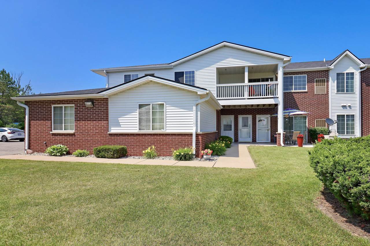2825 11th Pl - Photo 1