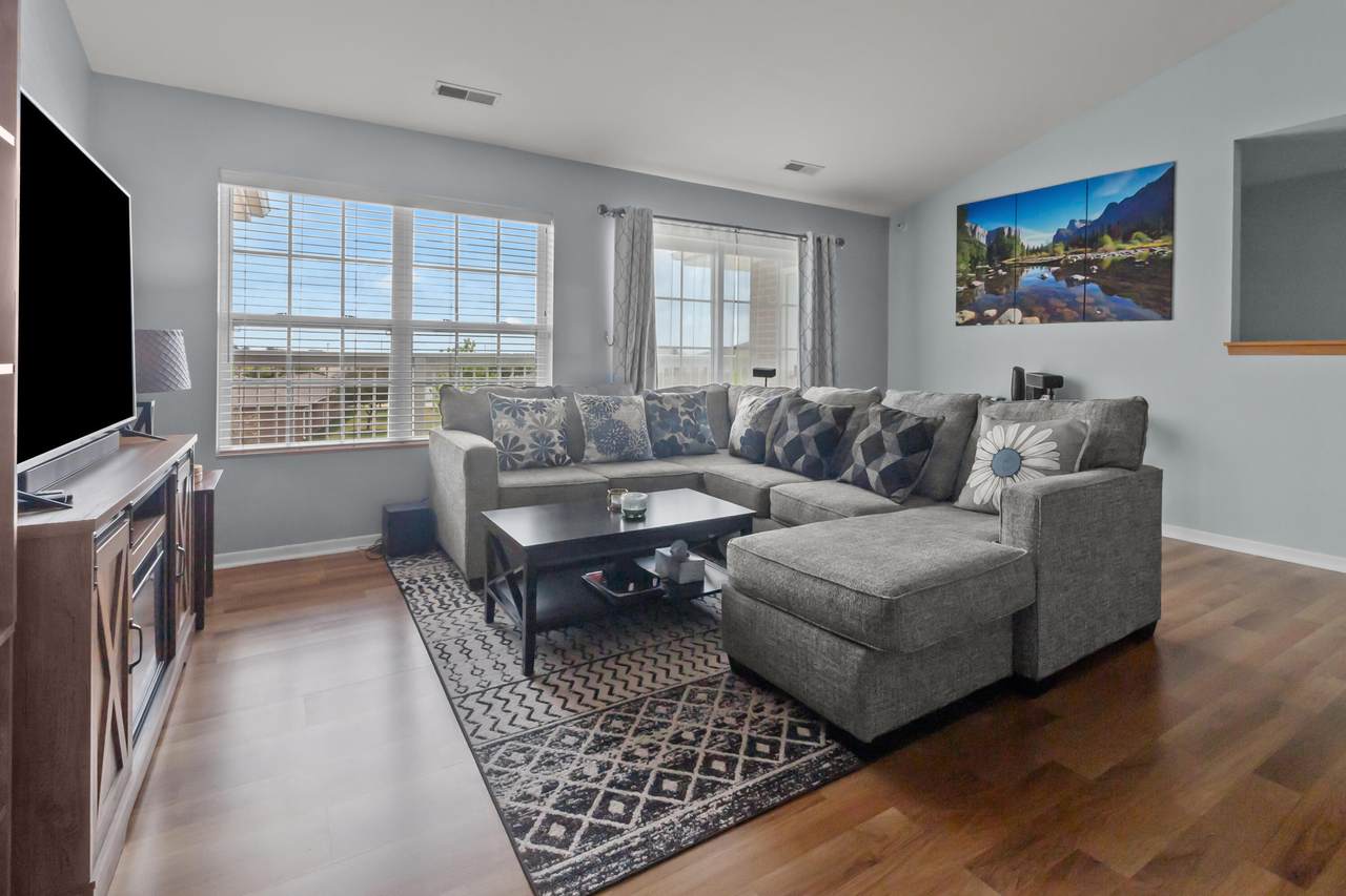 10160 66th Ave - Photo 1