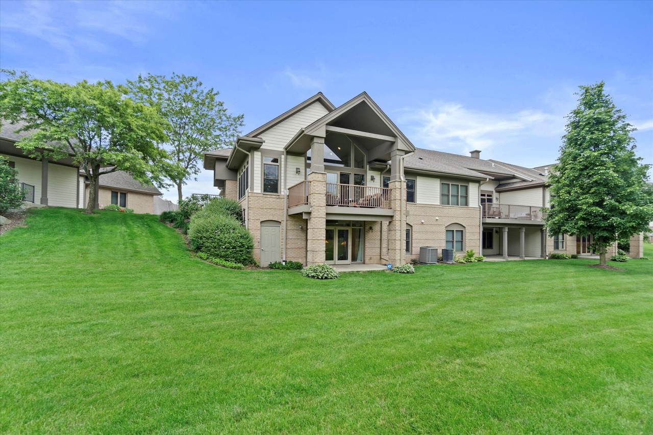 7510 Tuckaway Pines Cir - Photo 1