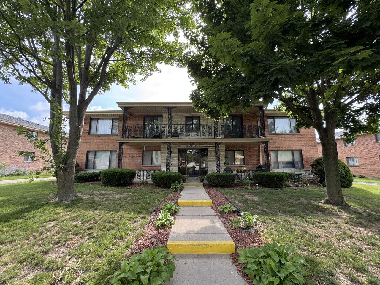 4236 104th St - Photo 1