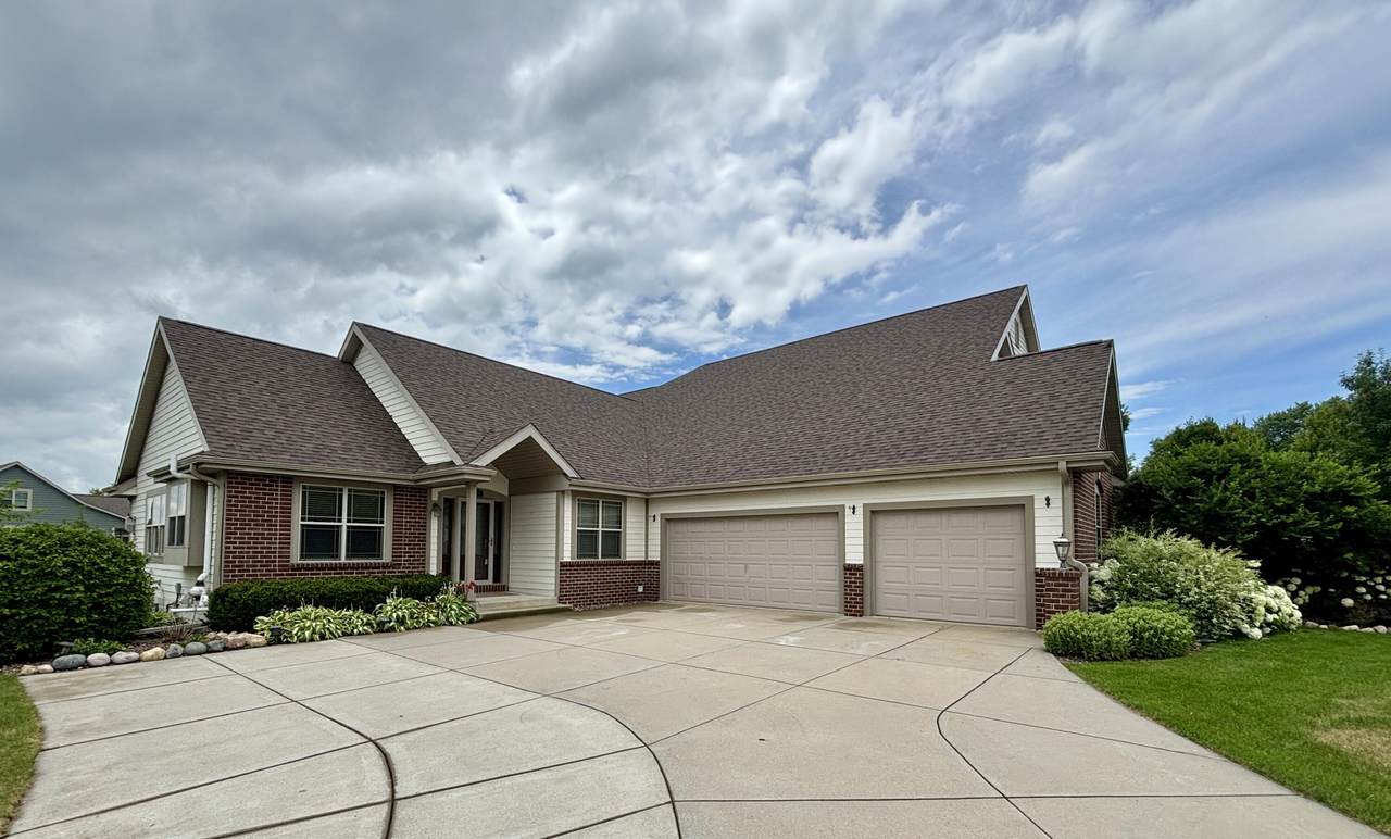 511 Acorn Pass - Photo 1