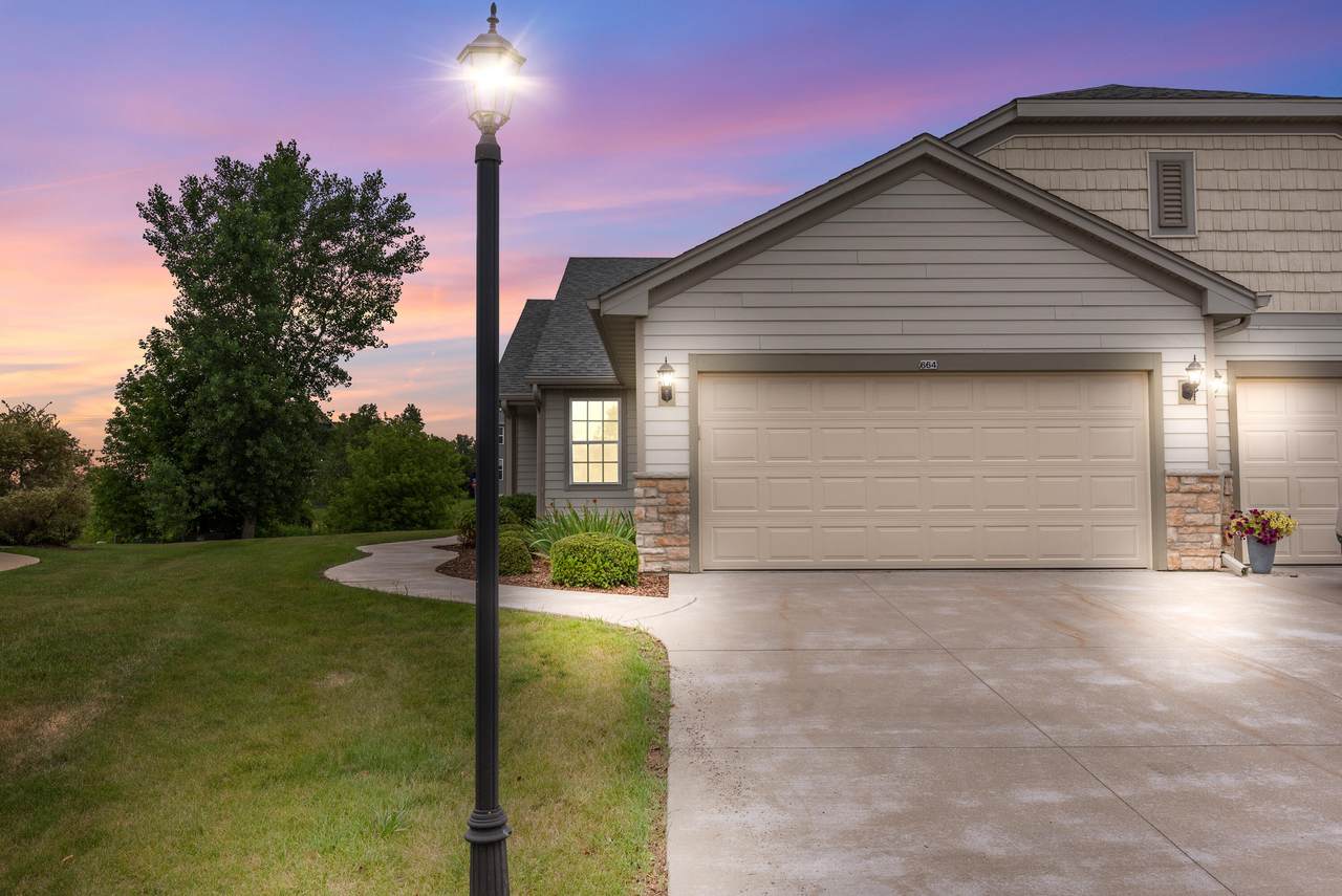 664 Farmstead Ct - Photo 1