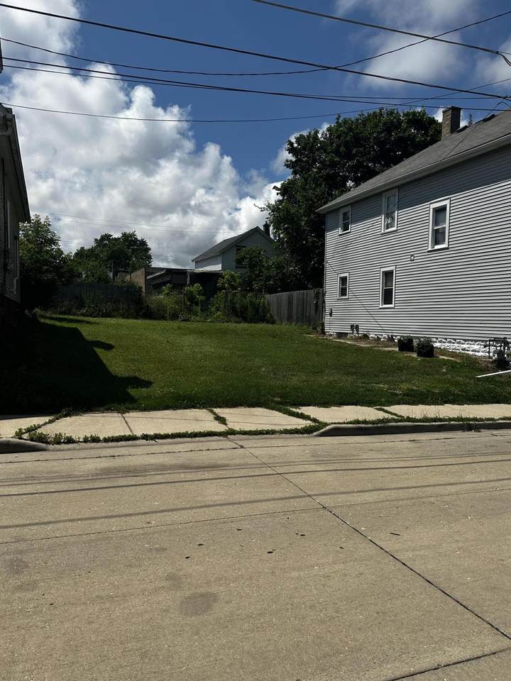 1016 Davis Pl - Photo 1
