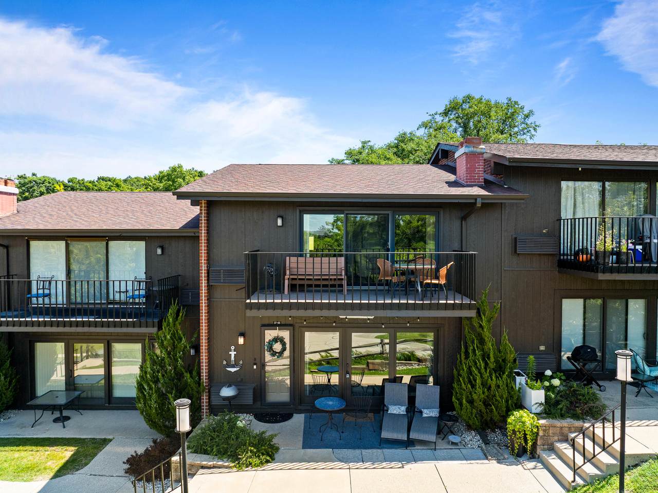 37 Lausanne Ct - Photo 1