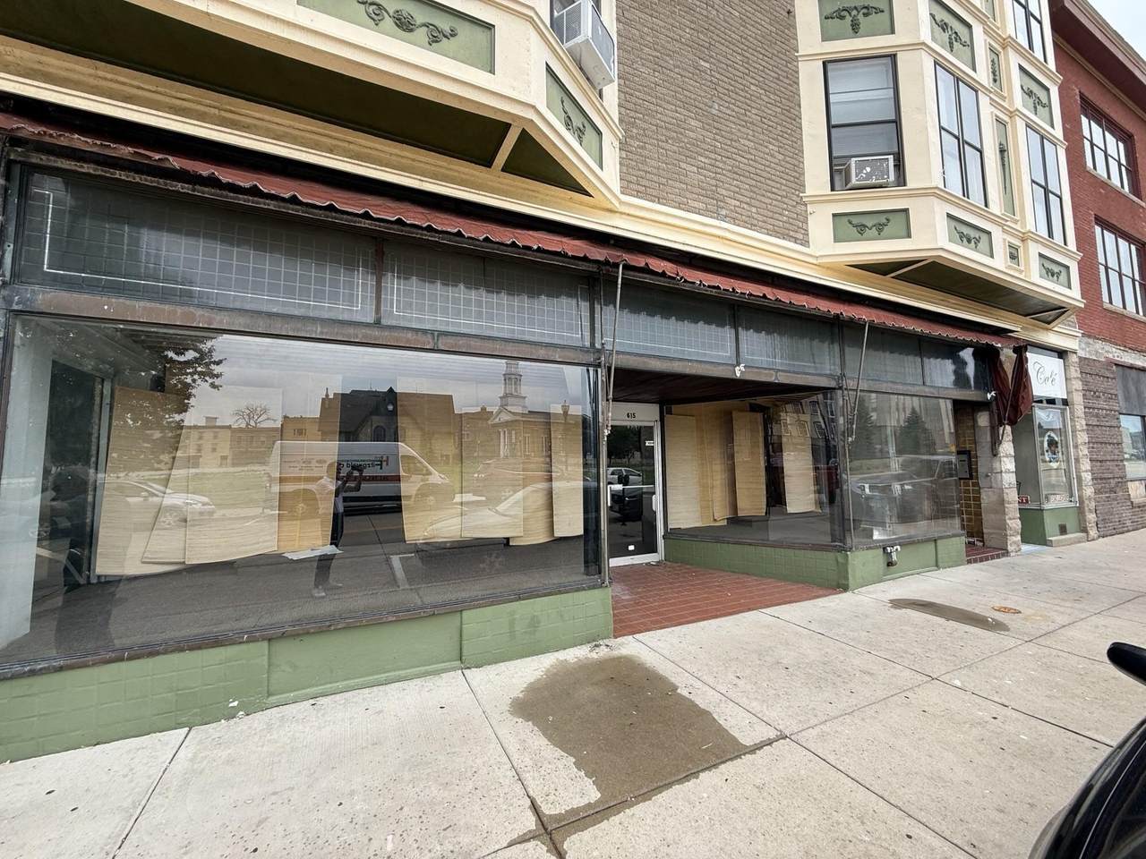 615 Wisconsin Ave - Photo 1