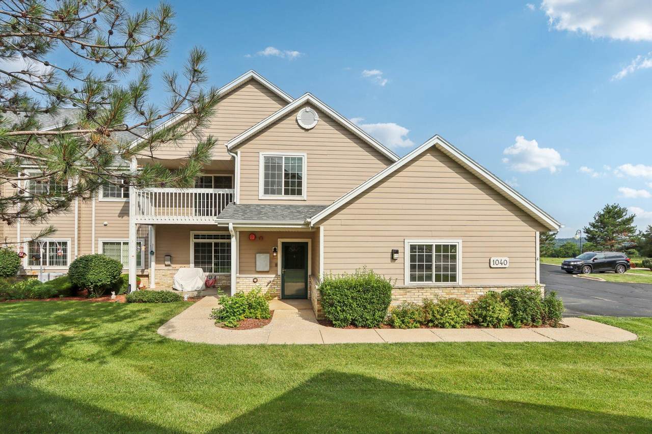 1040 River Place Blvd - Photo 1