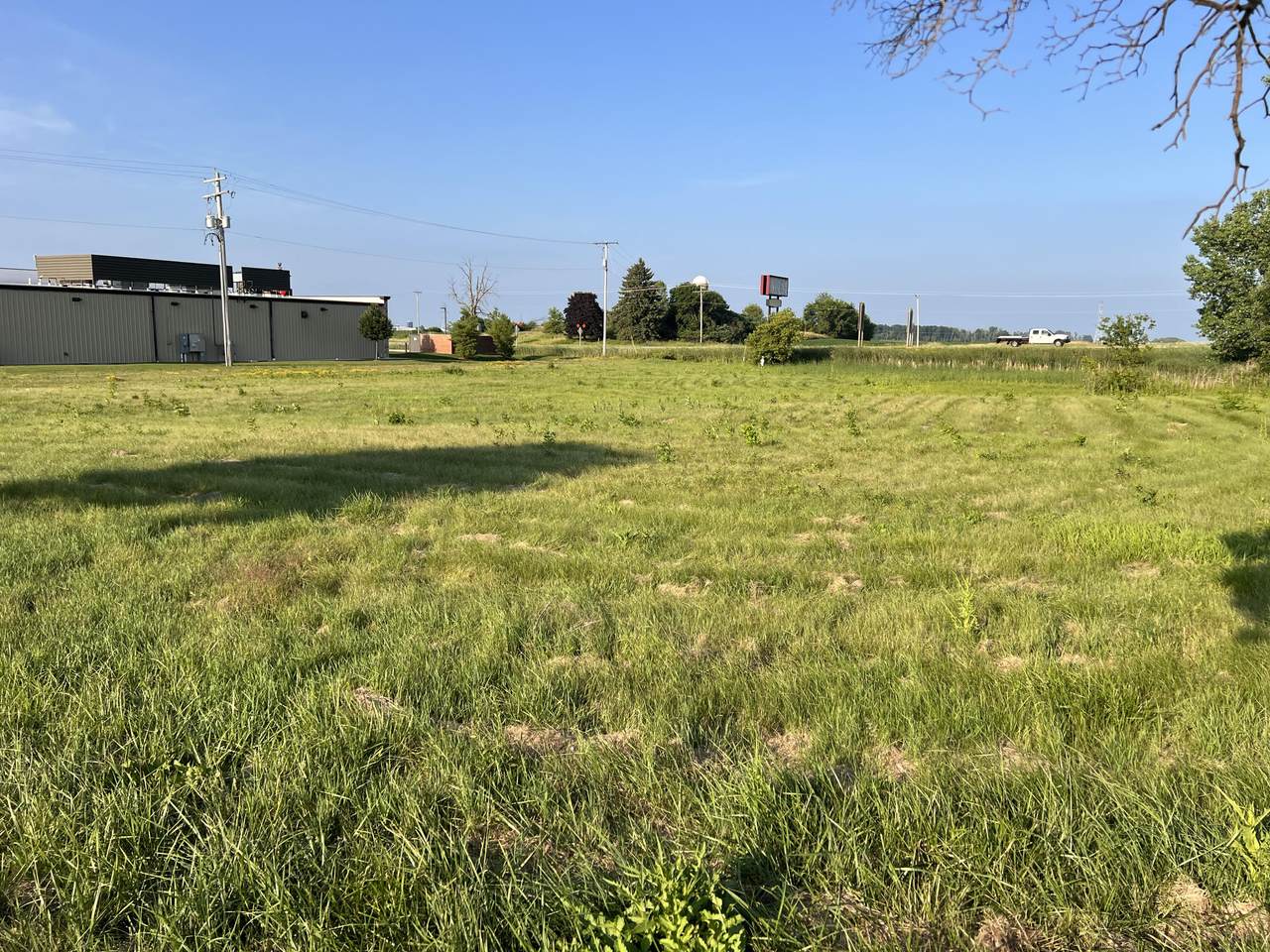 260 Highland Dr - Photo 1