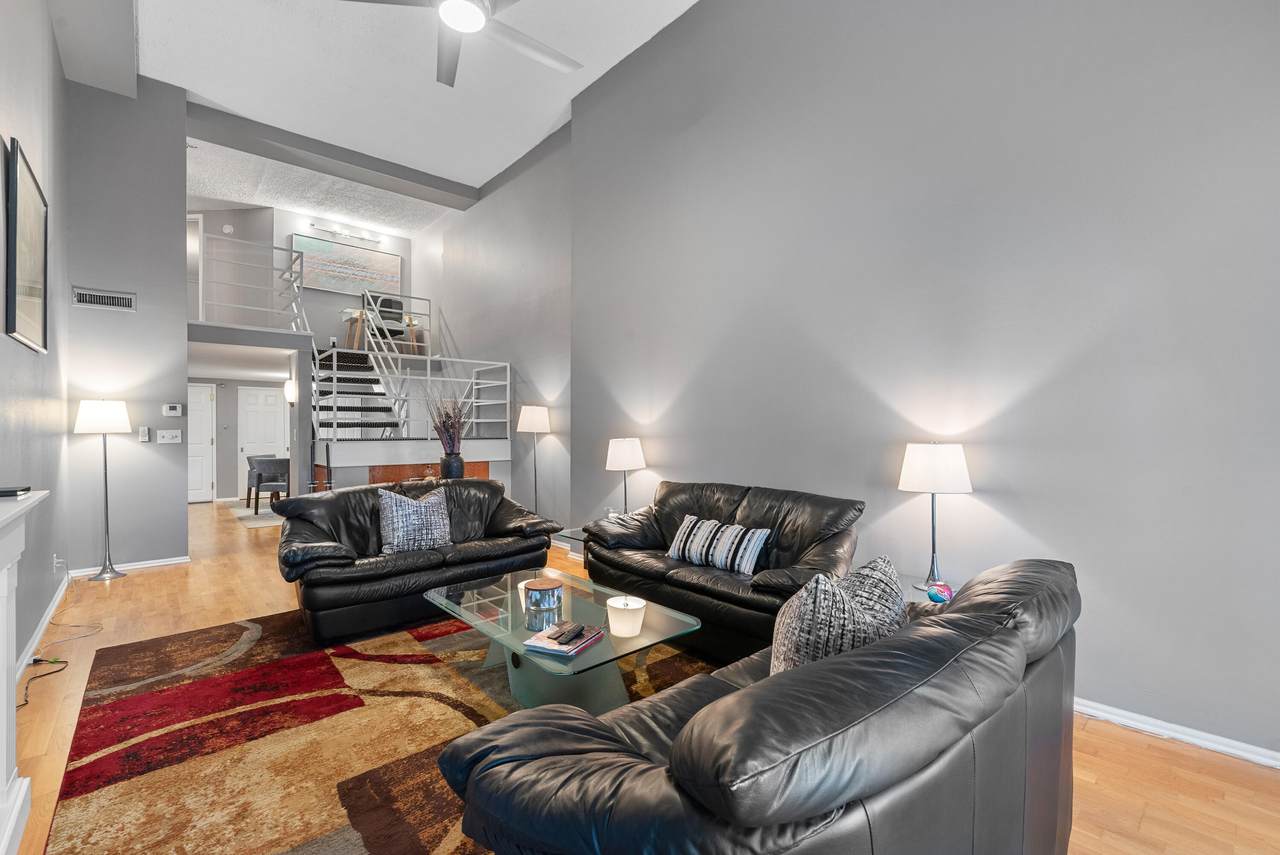 270 Highland Ave - Photo 1