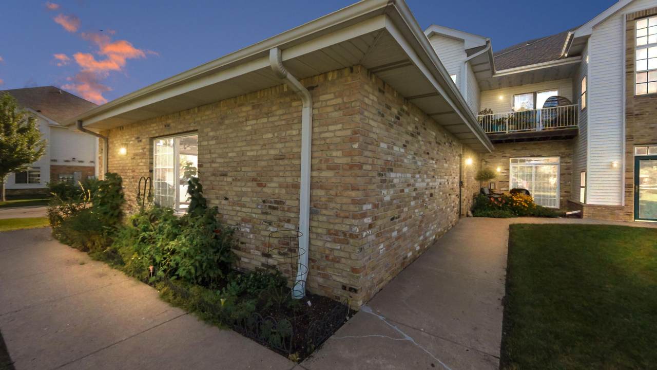 4237 Taylor Hbr - Photo 1