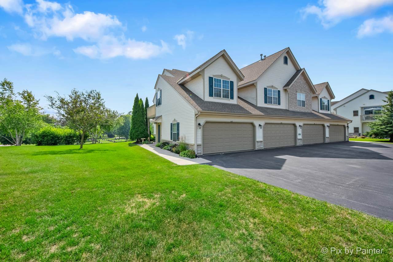1017 Stratford Ct - Photo 1