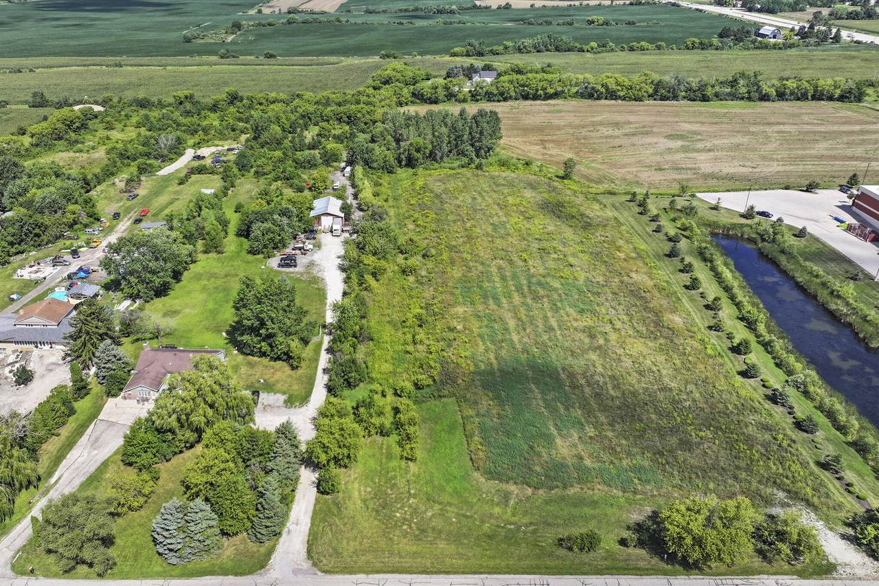 6218 31st St - Photo 1