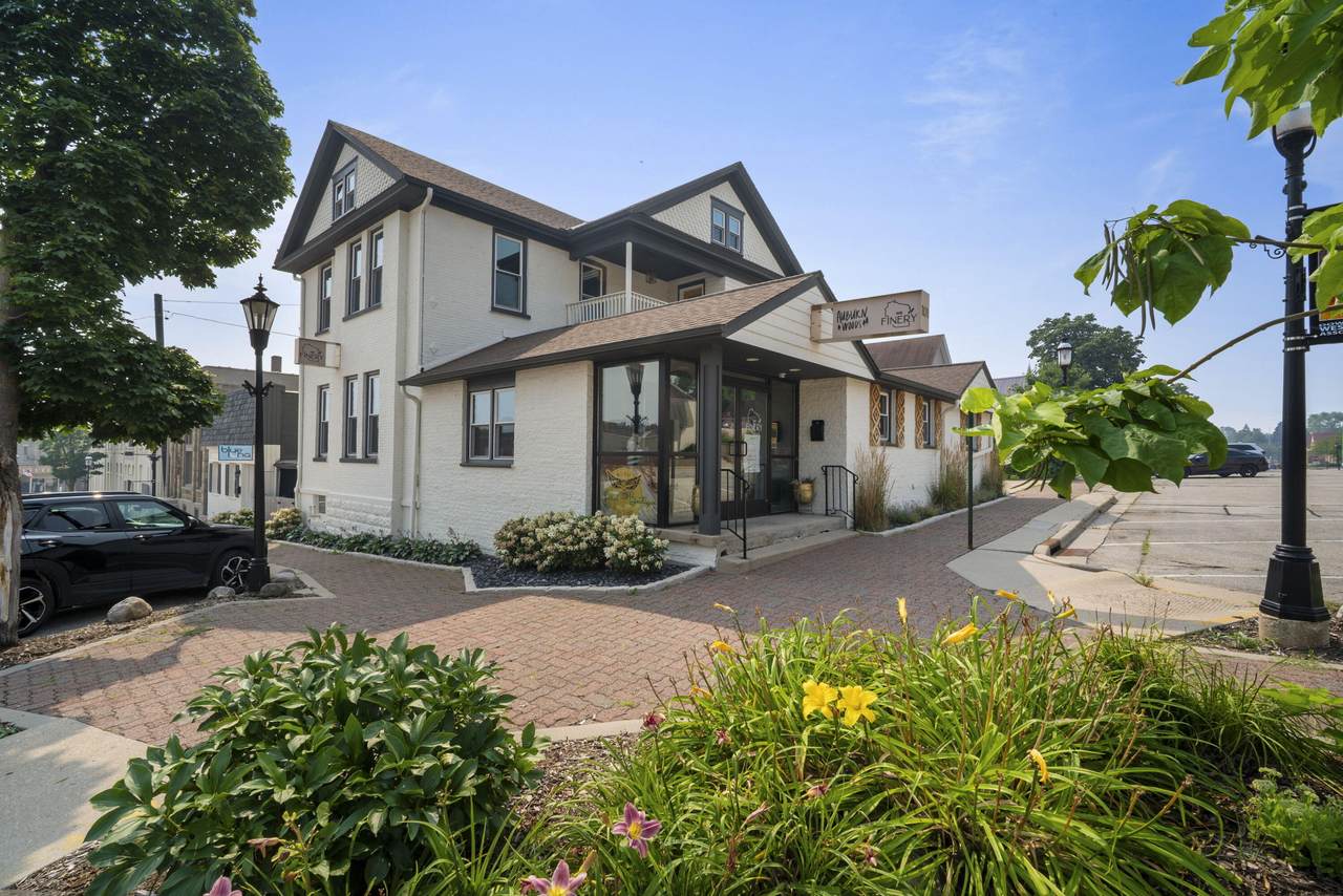 101 6th Ave - Photo 1