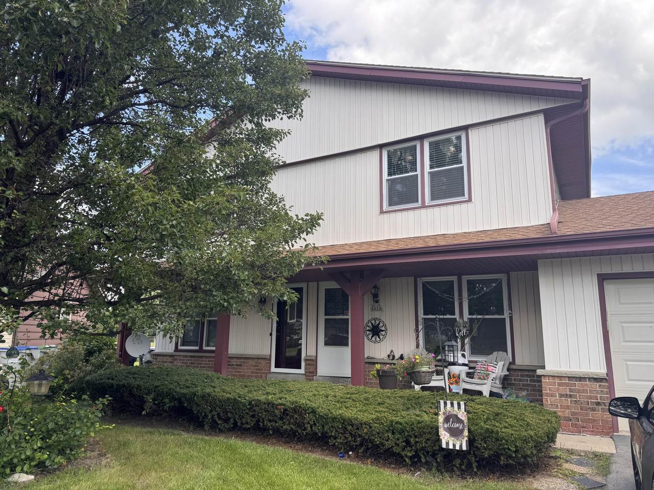 8022 93rd Ct - Photo 1