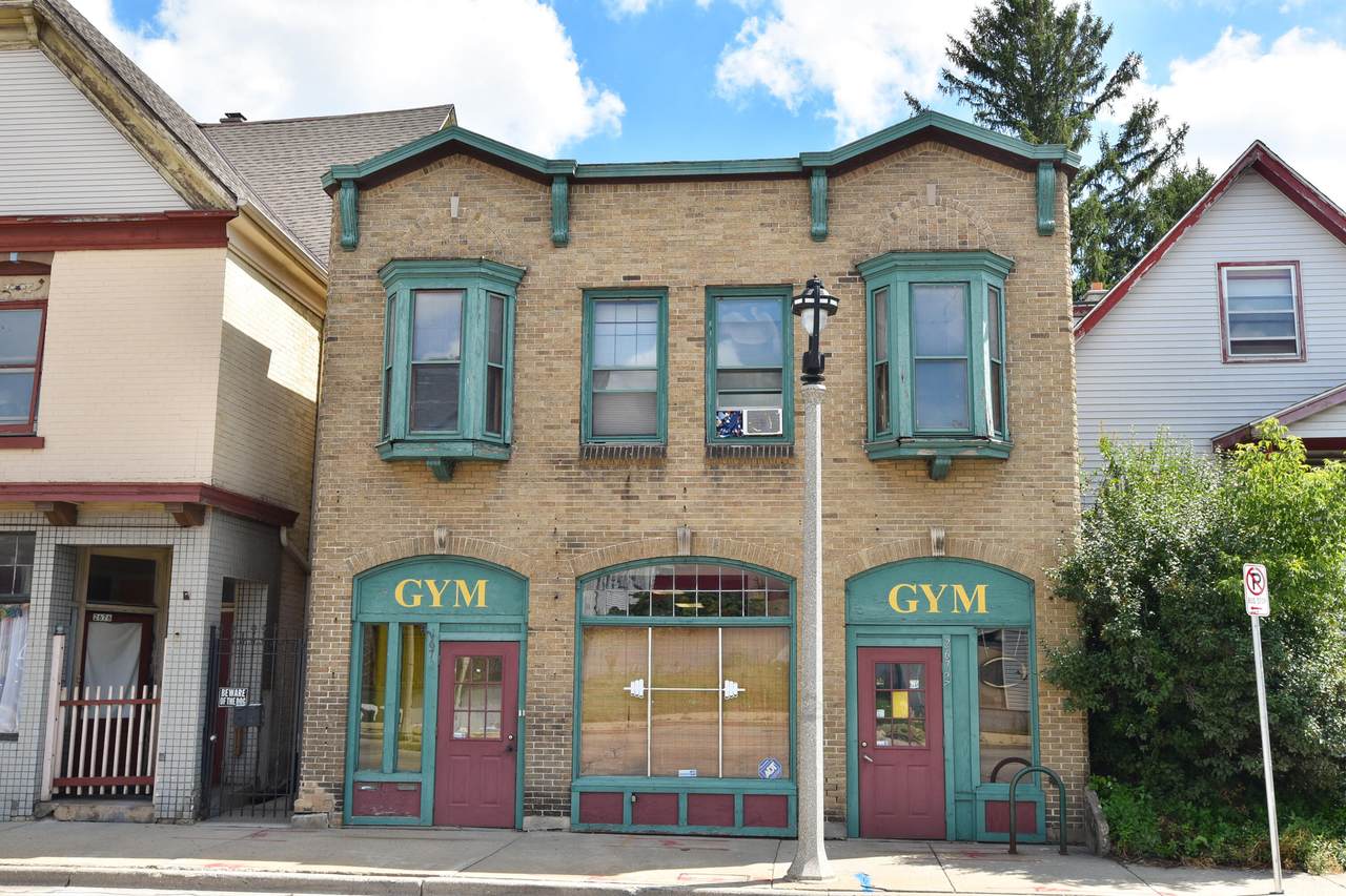 2670 Holton St - Photo 1