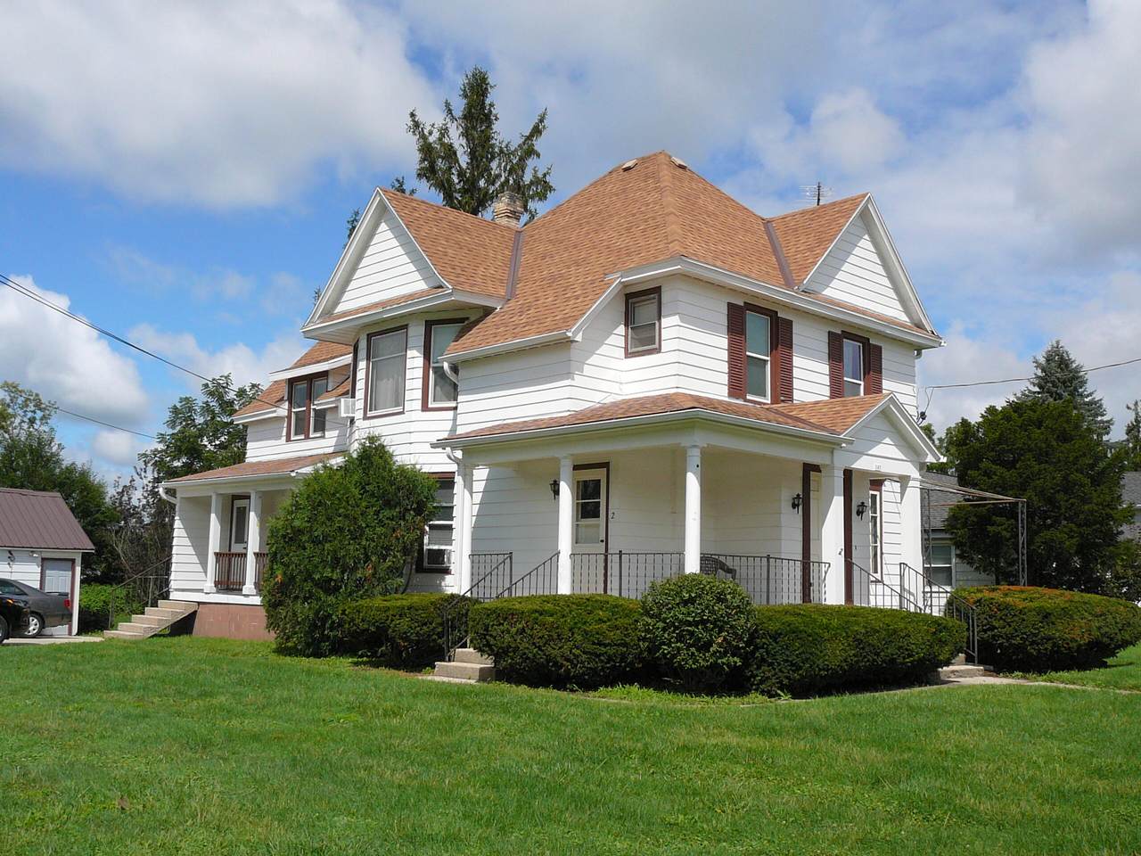 147 Fremont St - Photo 1