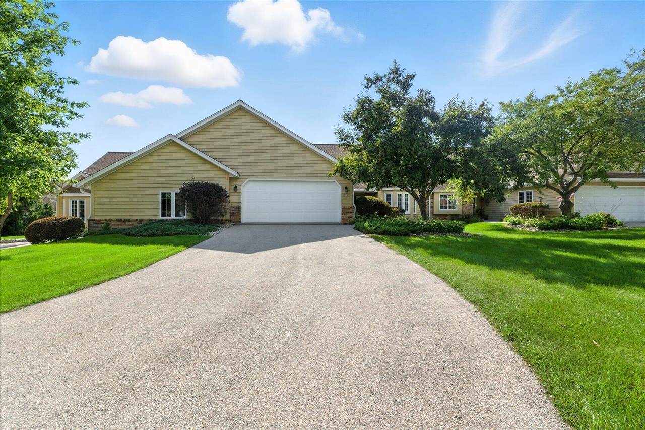 972 Augusta - Photo 1