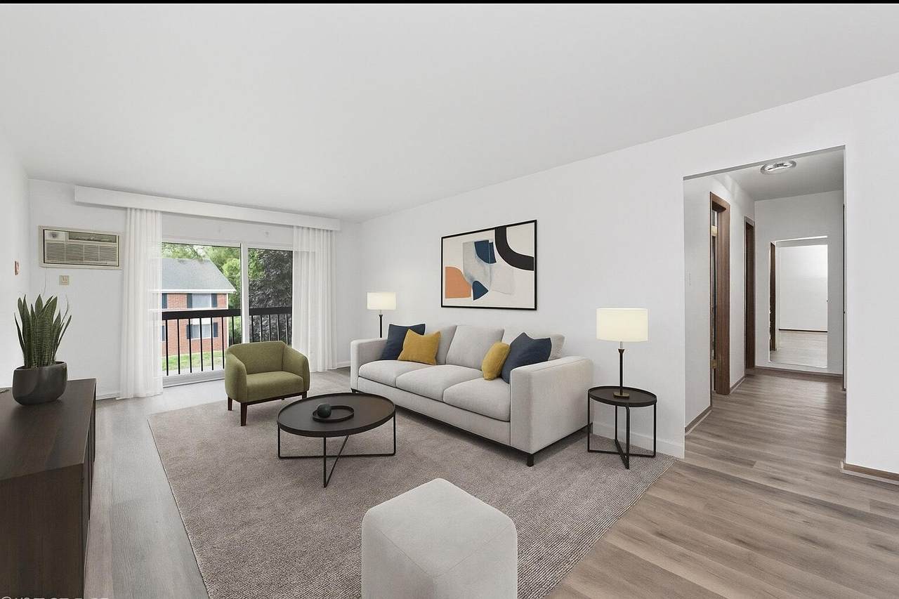 1270 Wisconsin St - Photo 1